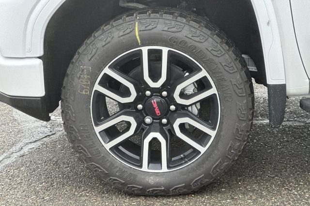 New 2026 GMC Sierra 1500 AT4 w/ AT4 Premium Package image 32