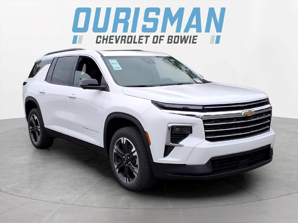 New 2027 Chevrolet Traverse LT w/ Sun and Wheel Package