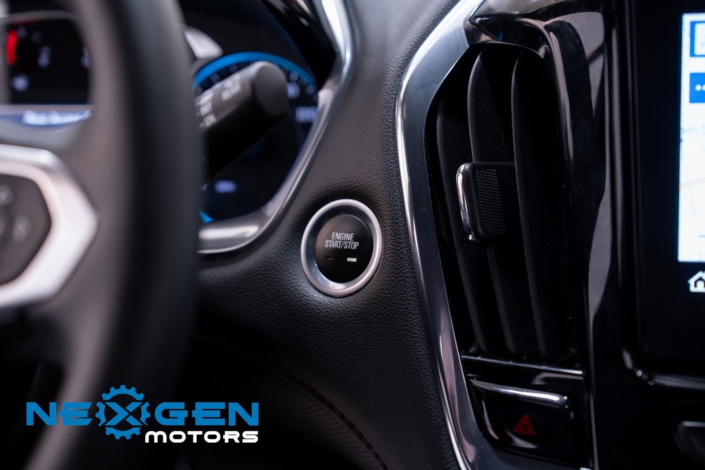 Used 2023 Chevrolet Traverse RS w/ LPO, Floor Liner Package image 15