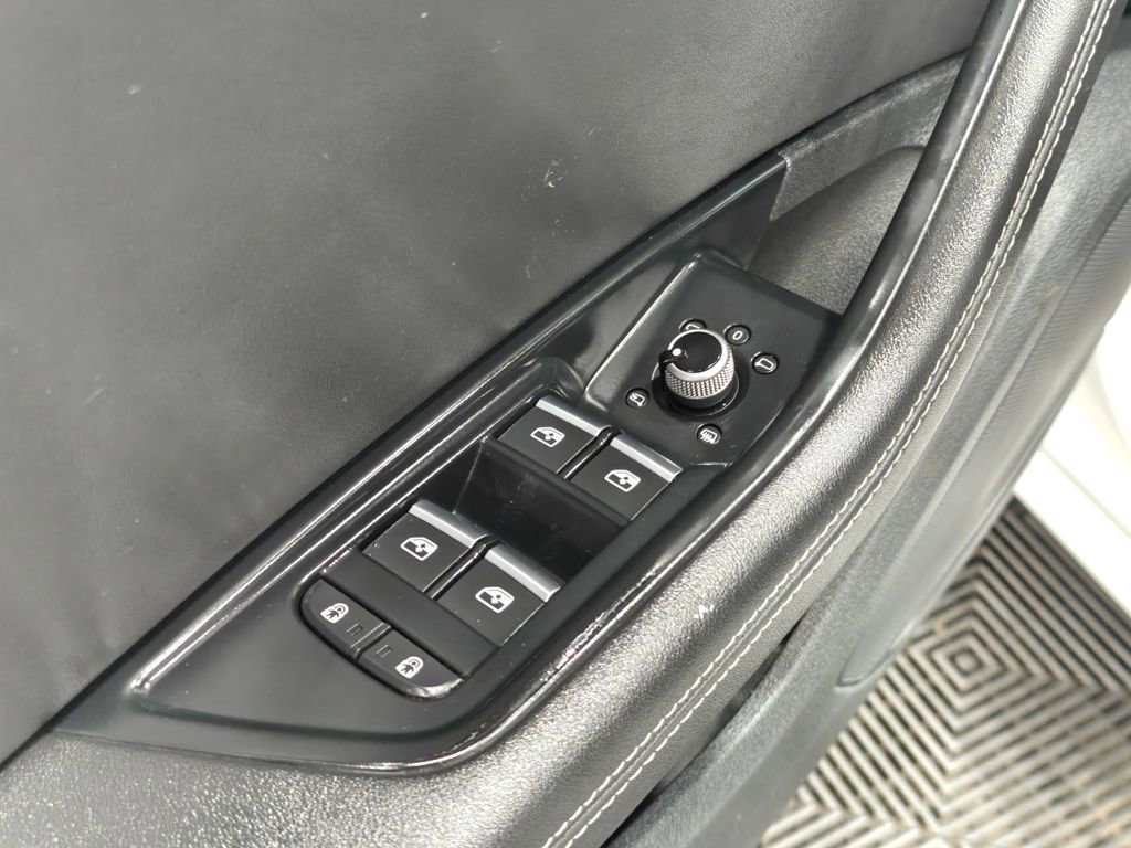 Used 2022 Audi A4 2.0T Premium Plus AWD/4WD image 40