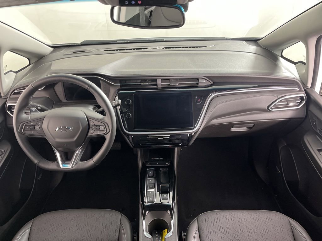 Used 2023 Chevrolet Bolt LT w/ Infotainment Package FWD image 15