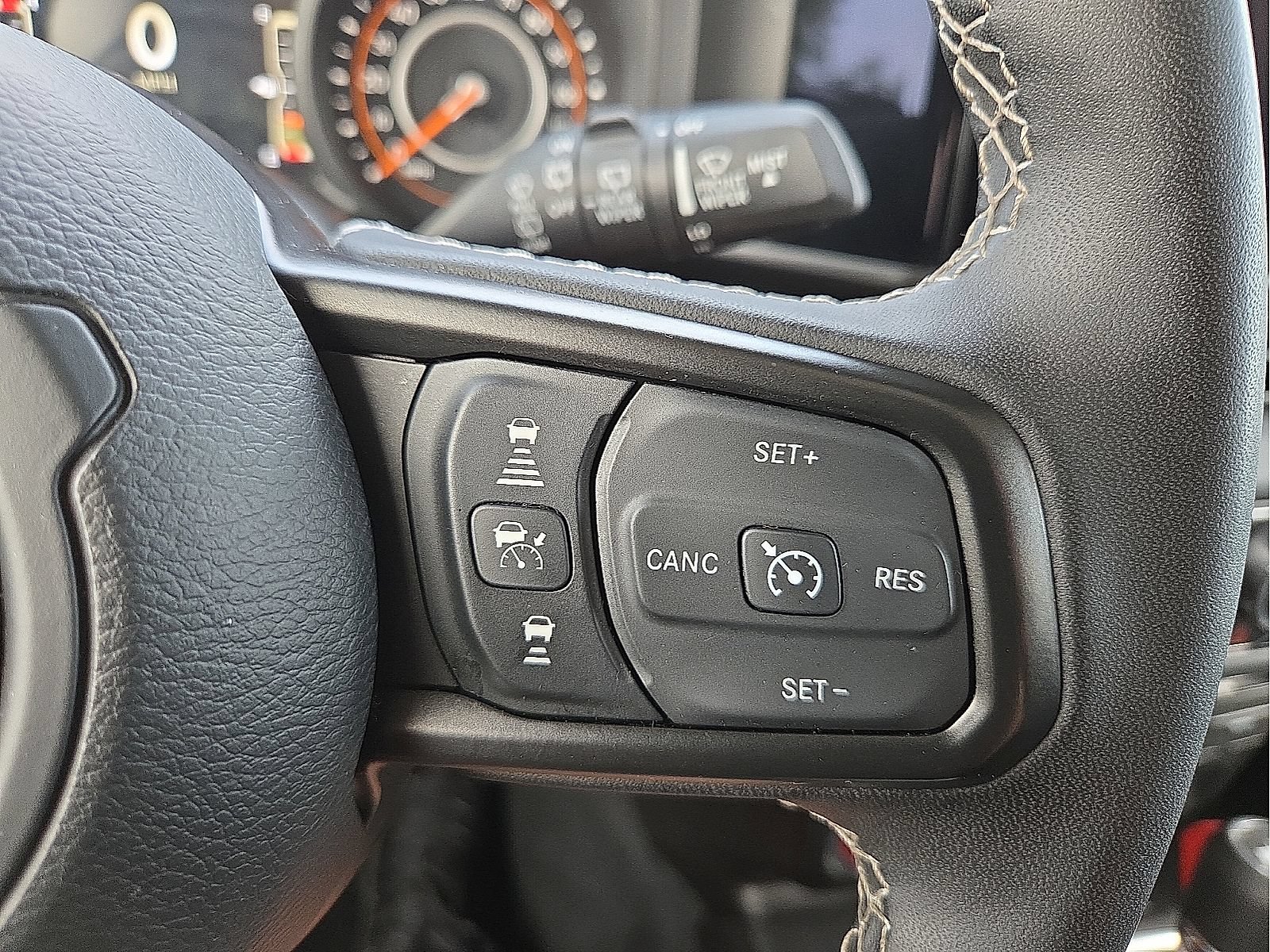 Used 2025 Jeep Wrangler Unlimited Rubicon AWD/4WD image 16