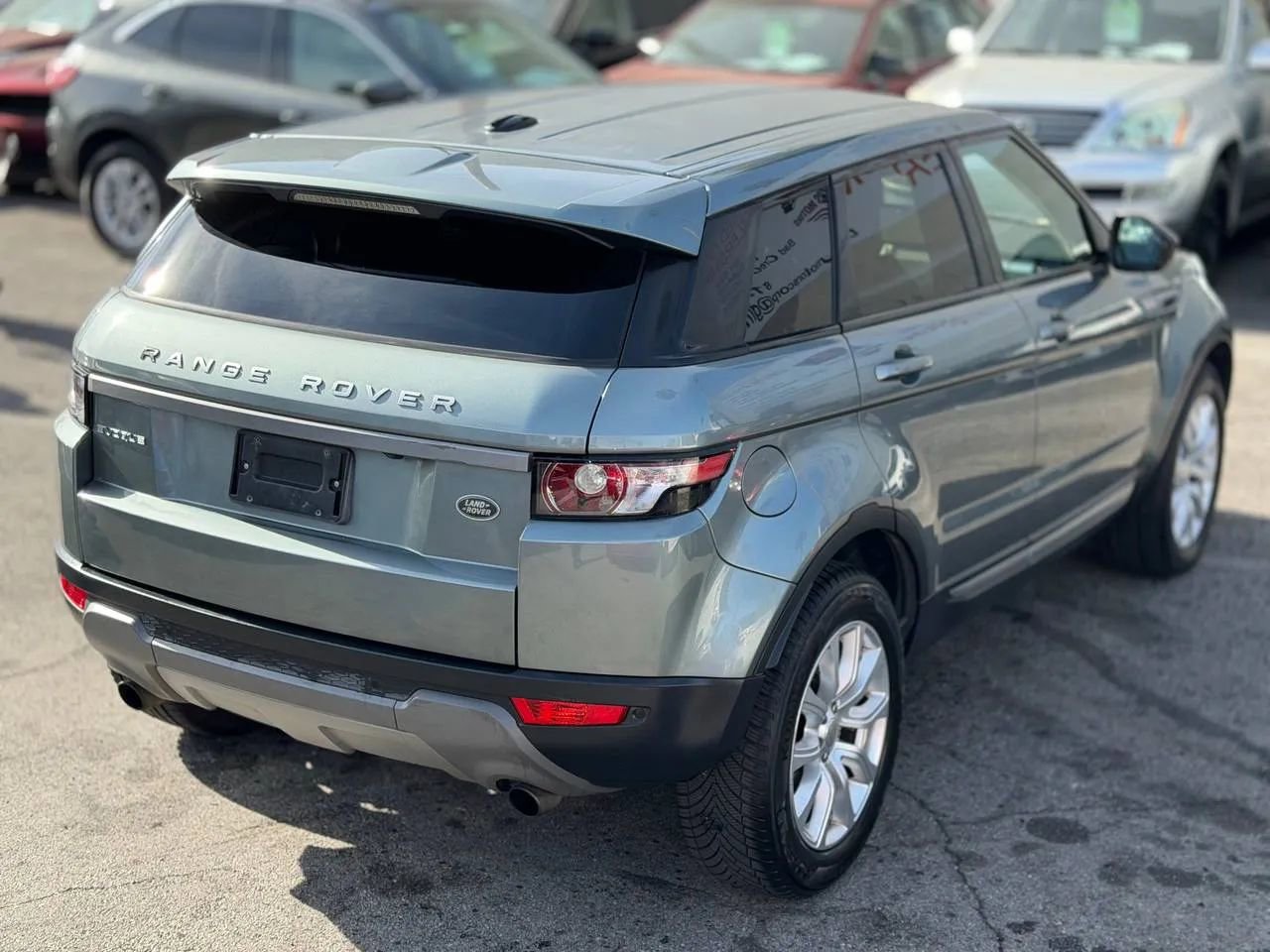 Used 2015 Land Rover Range Rover Evoque Pure image 14