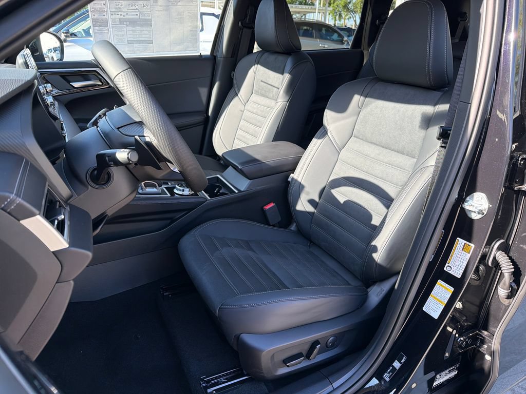 Used 2026 Nissan Rogue SL AWD/4WD image 30