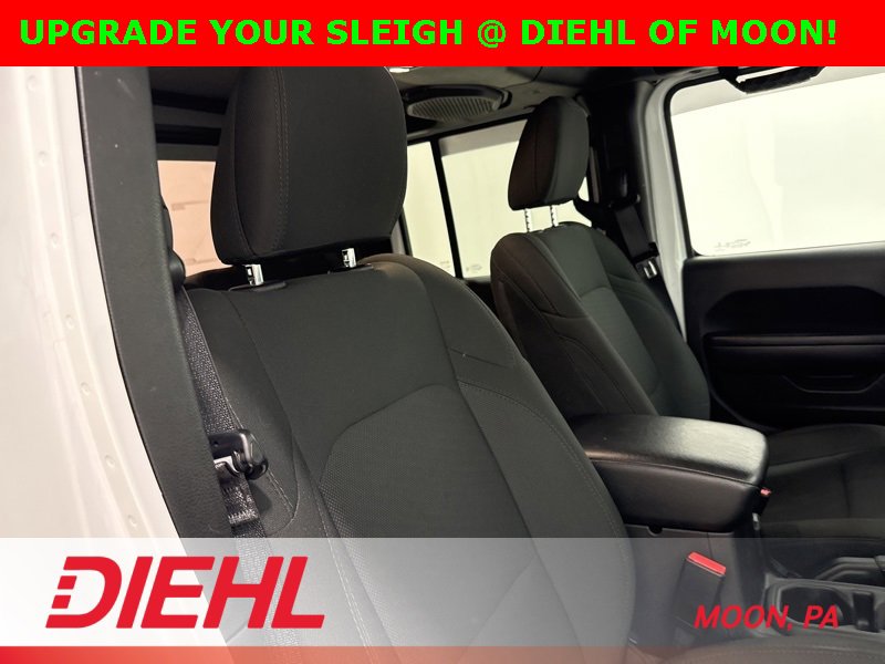 Certified 2021 Jeep Gladiator Willys image 11