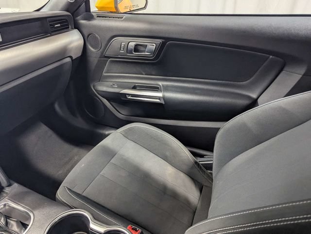 Used 2022 Ford Mustang GT w/ Equipment Group 301A RWD image 8