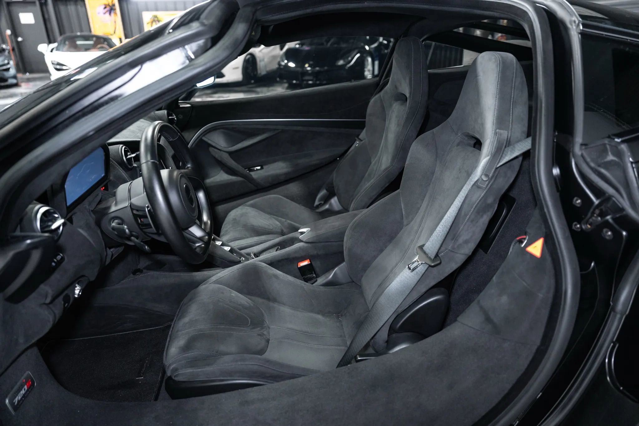 Used 2018 McLaren 720S image 26