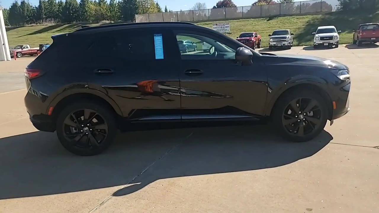 Certified 2023 Buick Envision Preferred w/ Sport Touring Package image 9