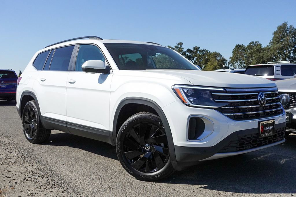 New 2026 Volkswagen Atlas SE image 3