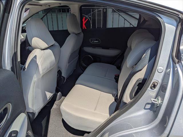 Used 2022 Honda HR-V EX image 12