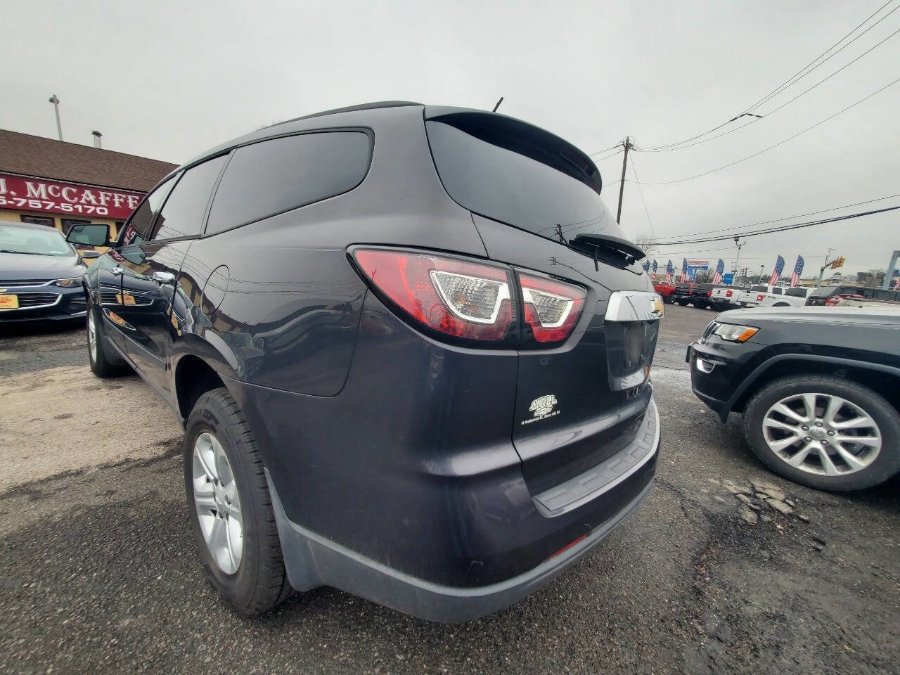 Used 2014 Chevrolet Traverse LS FWD image 3