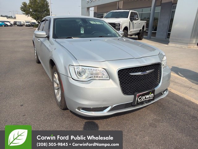 Used 2019 Chrysler 300 Touring