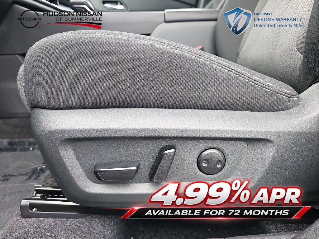 Used 2026 Nissan Rogue SV FWD image 29