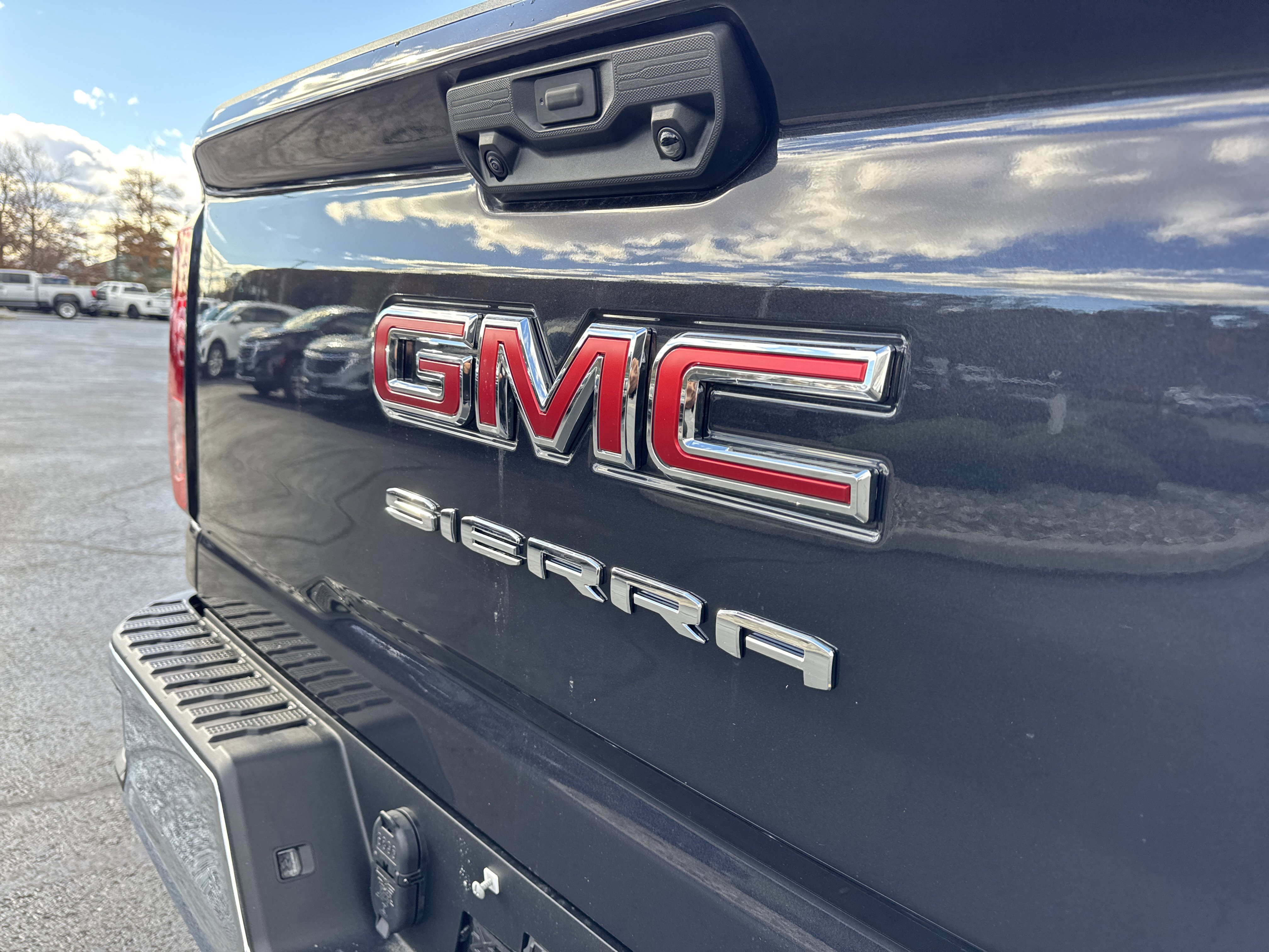New 2026 GMC Sierra 2500 SLE w/ Preferred Package image 32