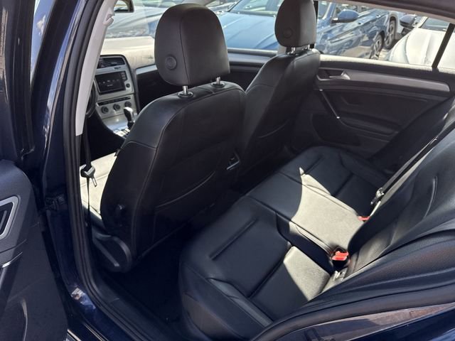 Used 2017 Volkswagen Golf Wolfsburg Edition image 21