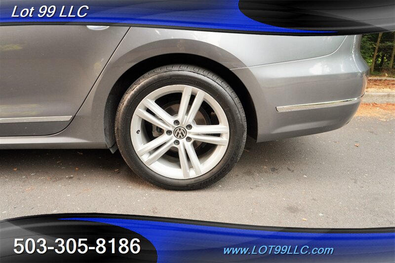 Used 2013 Volkswagen Passat TDI SEL Premium FWD image 35