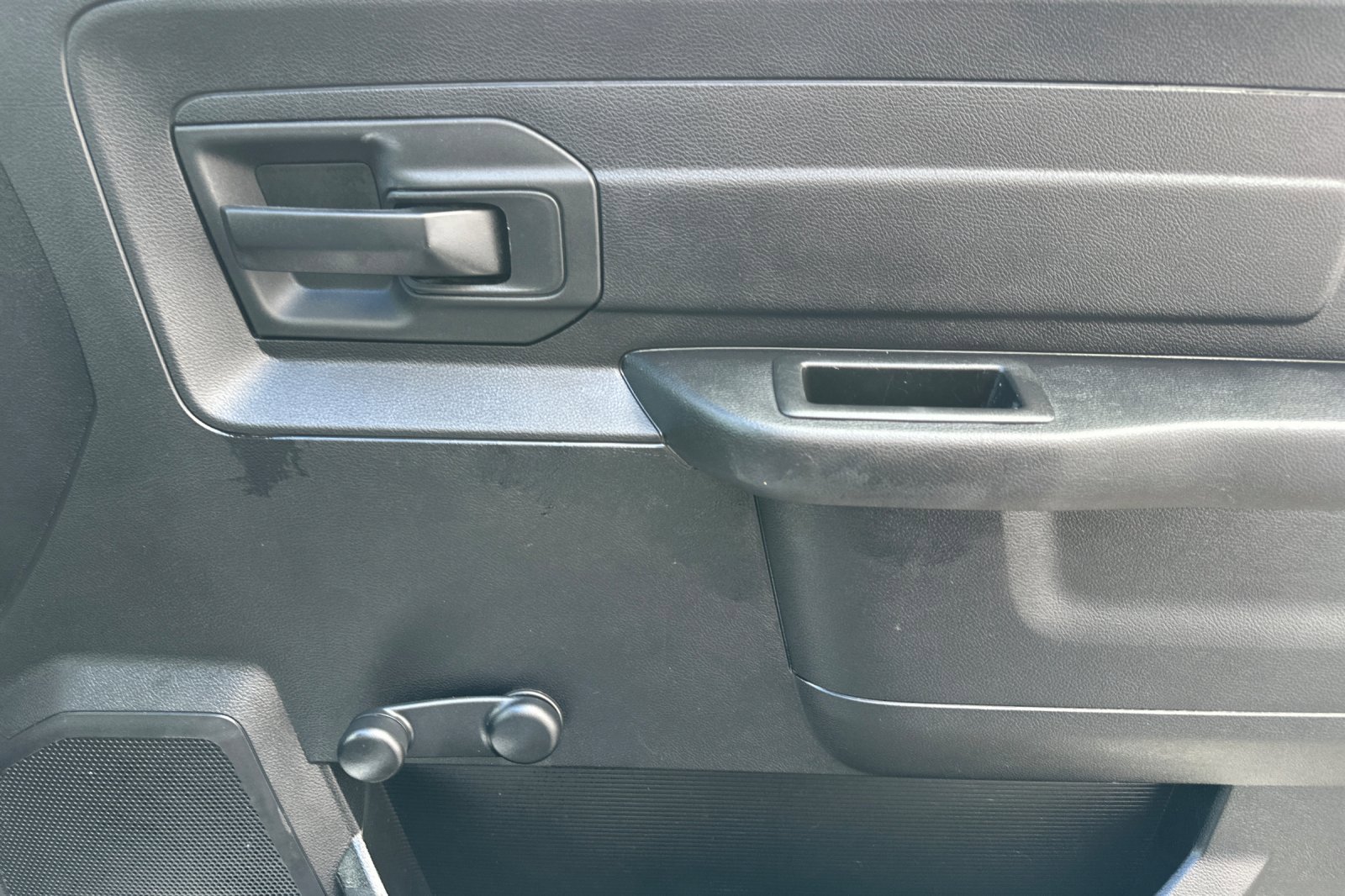 Used 2017 RAM 1500 Express image 18