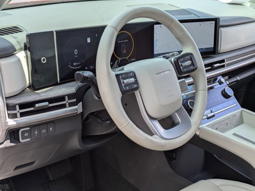 Used 2025 Hyundai Santa Fe Limited image 14