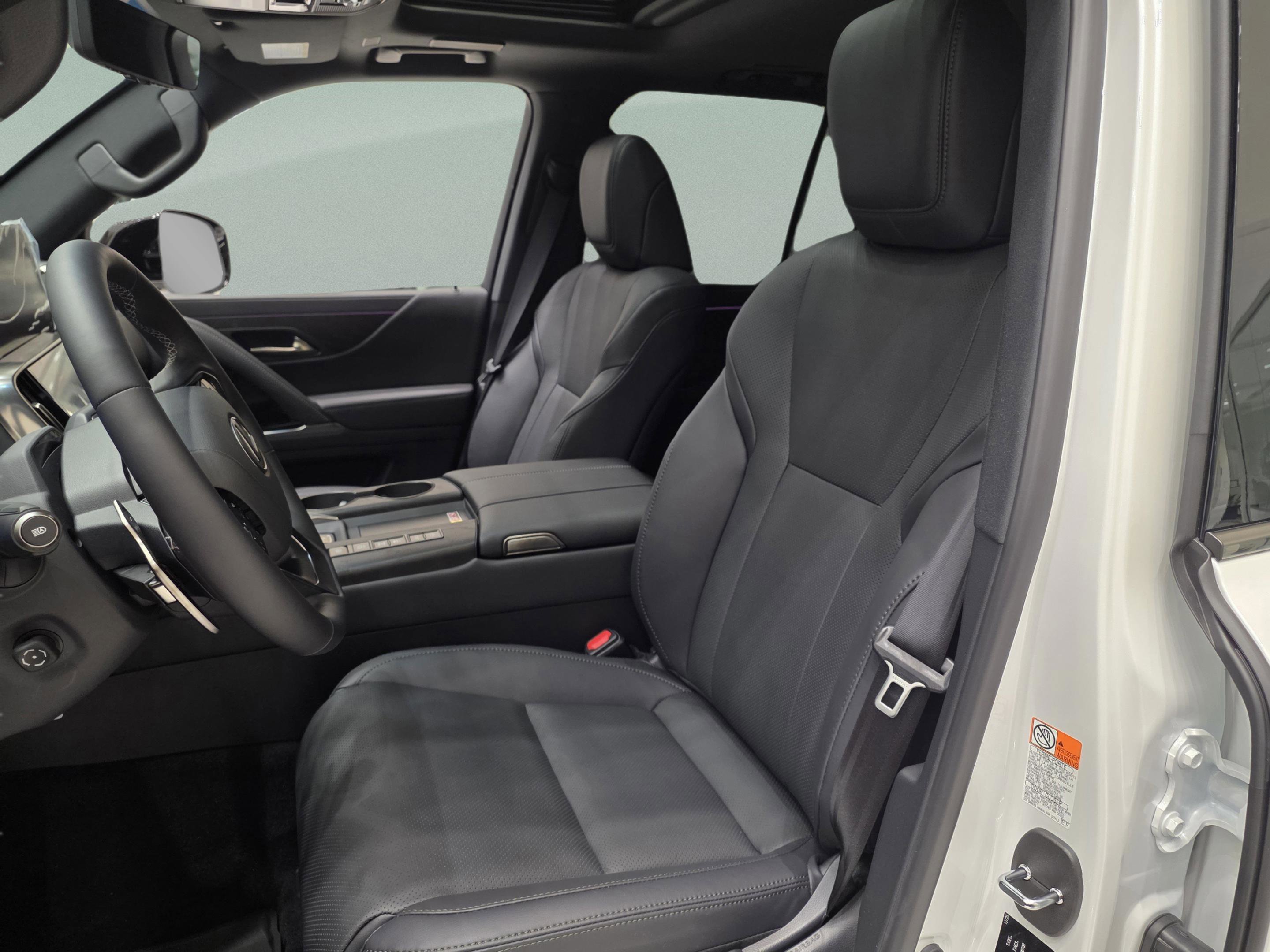 New 2026 Lexus LX 700h Overtrail image 16