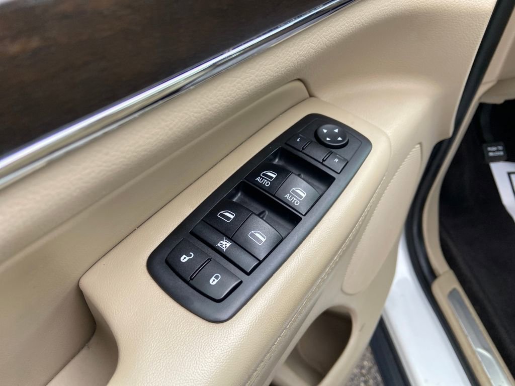 Used 2017 Jeep Grand Cherokee Limited w/ Trailer Tow Group IV image 13