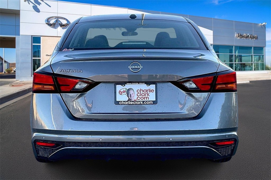 Used 2025 Nissan Altima 2.5 S image 4