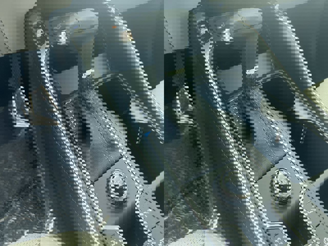 New 2026 Kia Sorento EX w/ EX Premium Package FWD image 22