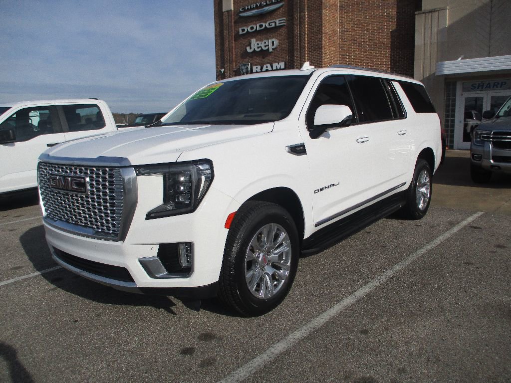 Used 2021 GMC Yukon XL Denali image 3