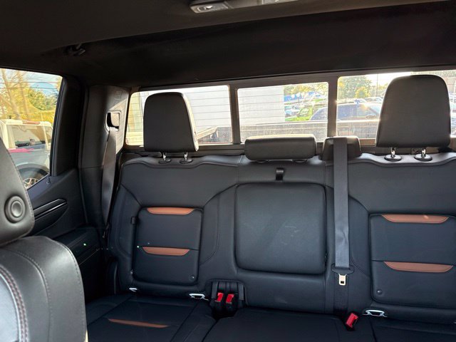 Used 2024 GMC Sierra 1500 AT4 w/ AT4 Preferred Package AWD/4WD image 31