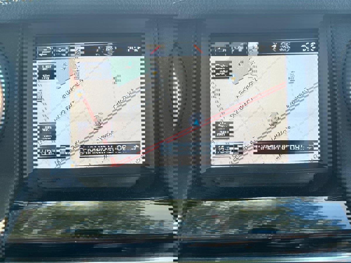 Used 2013 Land Rover LR4 HSE image 22