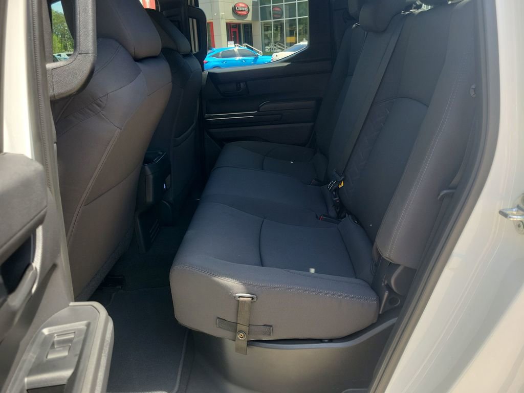 Certified 2024 Toyota Tacoma SR image 32