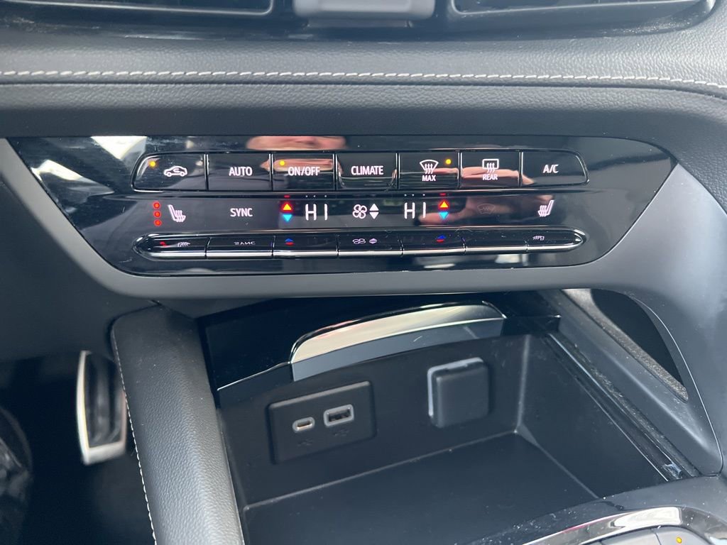 Used 2023 Buick Envision Preferred w/ Sport Touring Package image 54