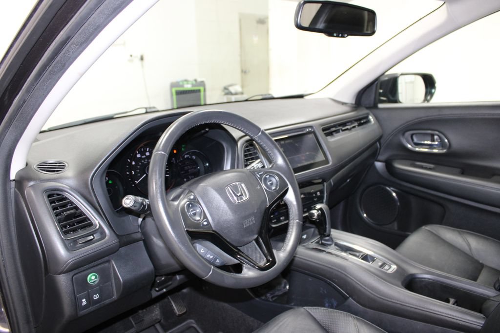 Used 2017 Honda HR-V EX-L image 17