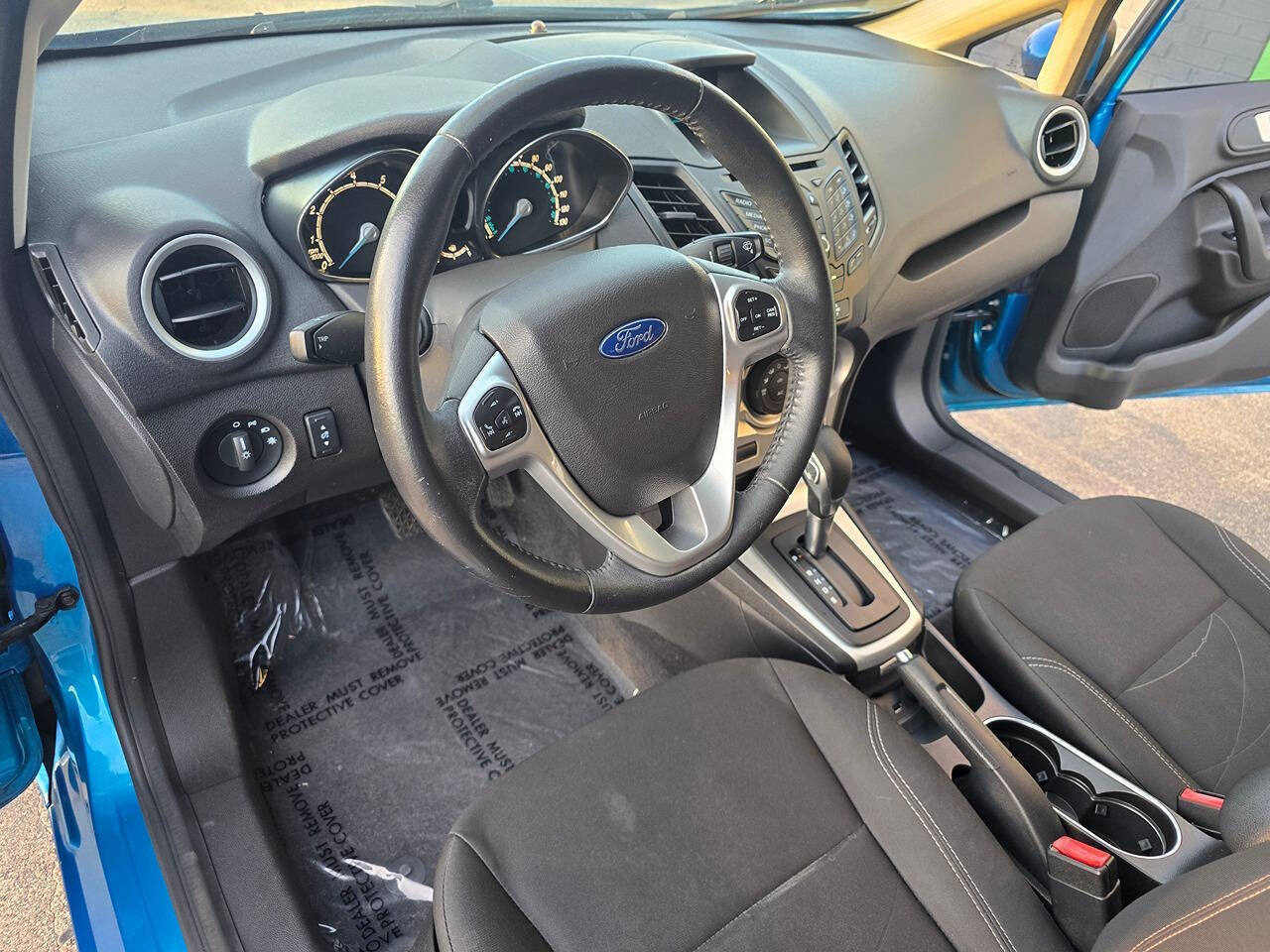 Used 2016 Ford Fiesta SE image 19