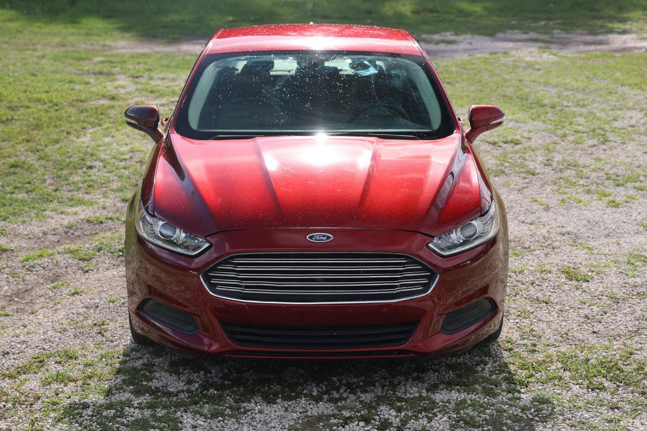 Used 2016 Ford Fusion SE FWD image 19
