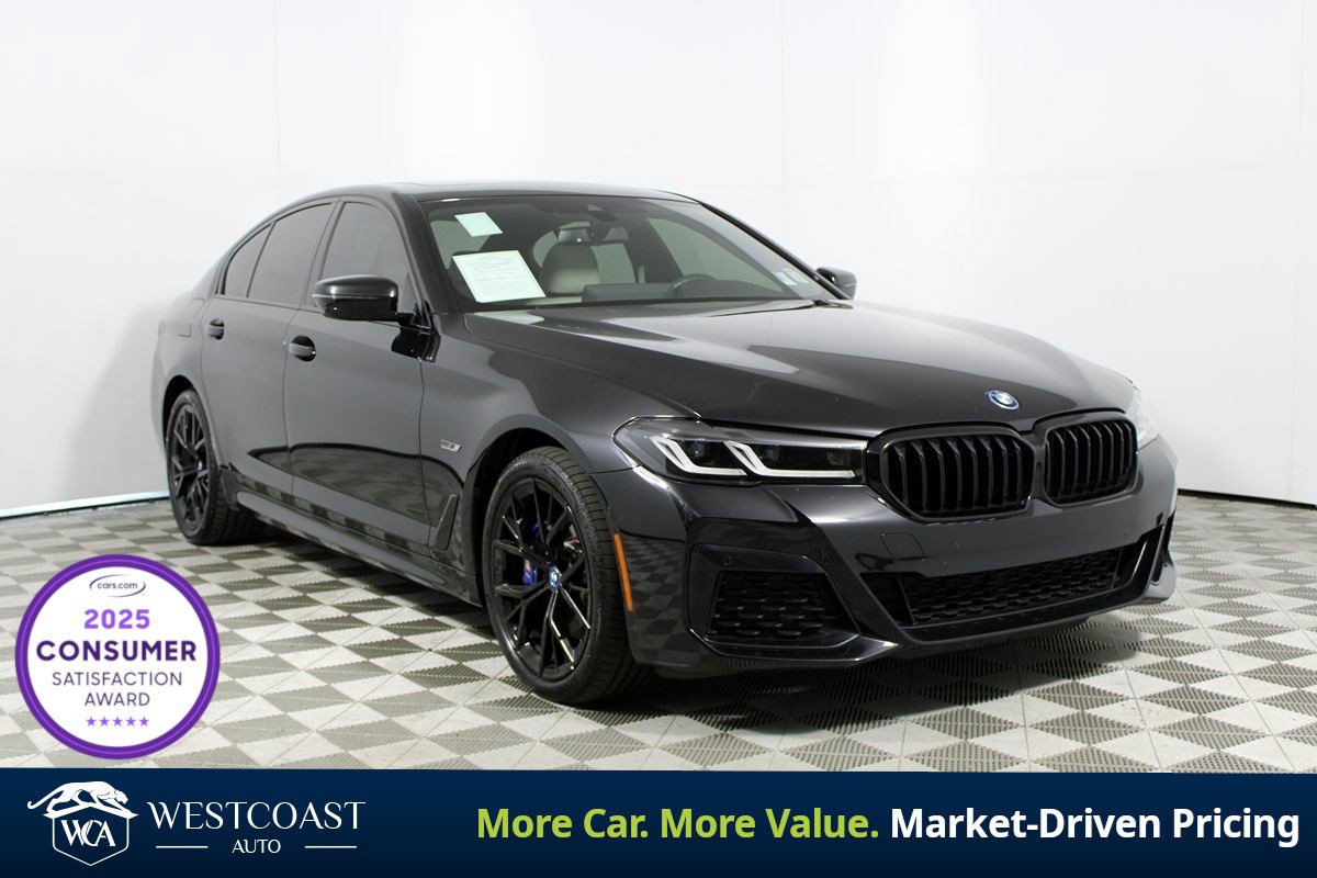 Used 2023 BMW 530e 530e w/ M Sport Package image 1