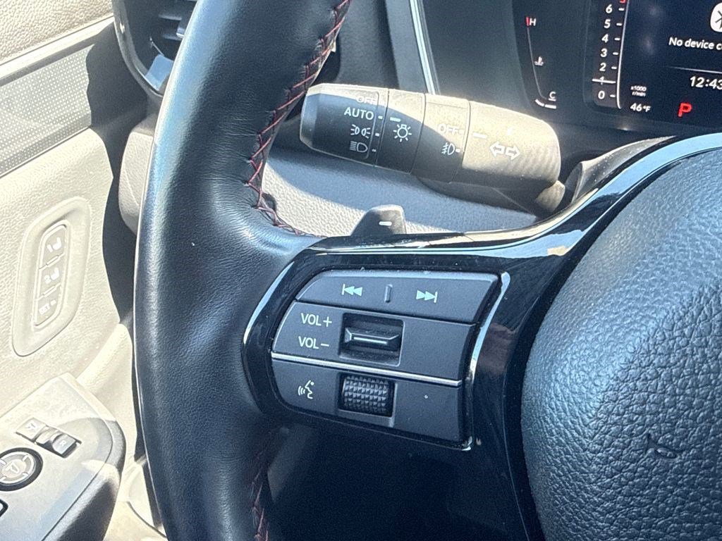 Certified 2025 Honda Pilot Black Edition image 25