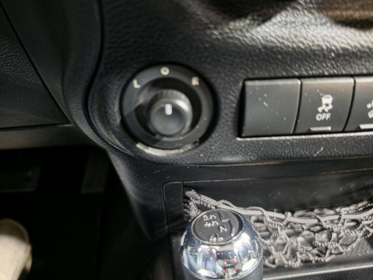 Used 2012 Jeep Wrangler Sport AWD/4WD image 30