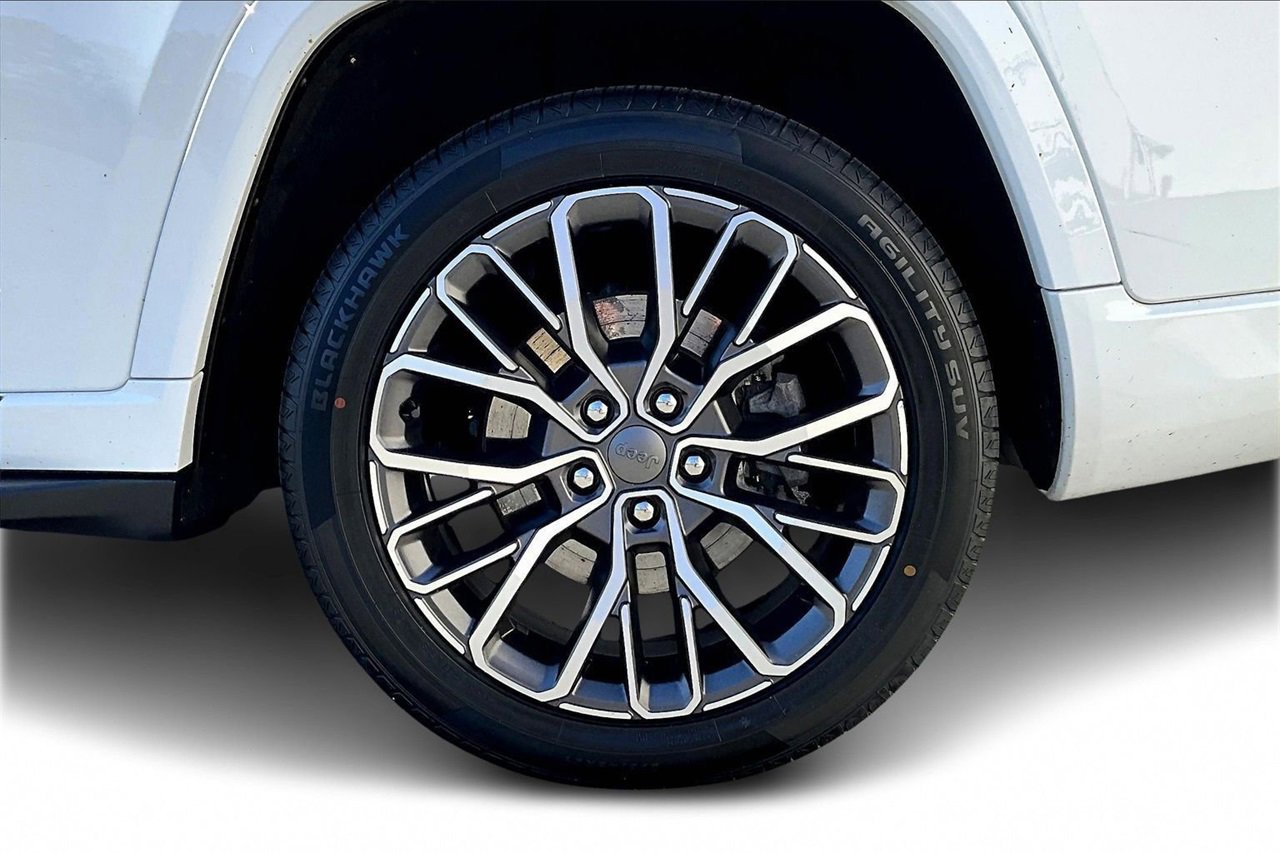 Certified 2023 Jeep Grand Cherokee L Summit image 35