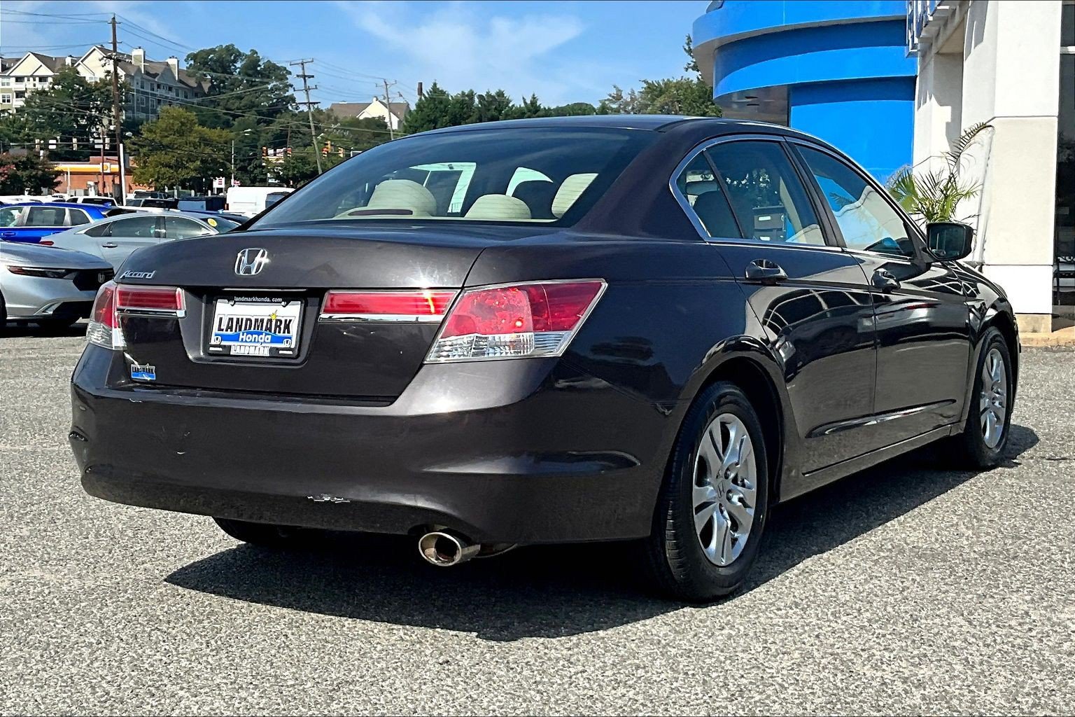 Used 2011 Honda Accord LX-P image 2