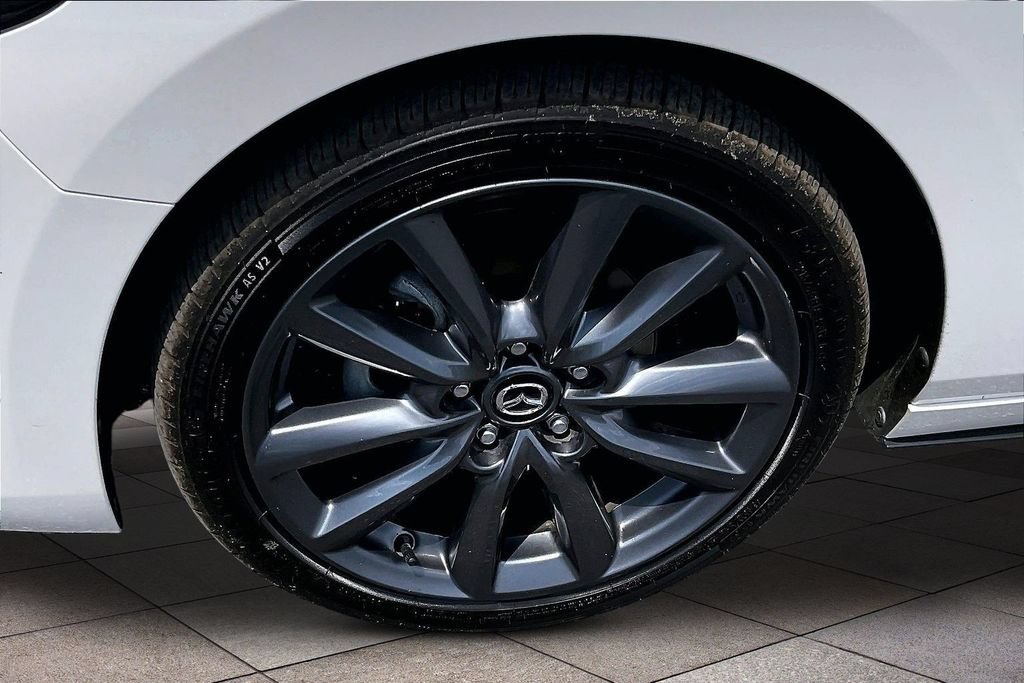 Used 2023 MAZDA MAZDA3 s FWD image 9