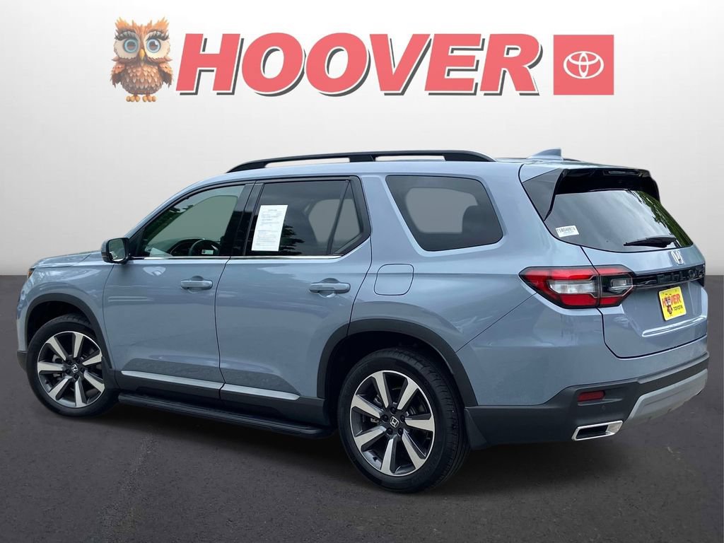 Used 2025 Honda Pilot Touring image 8