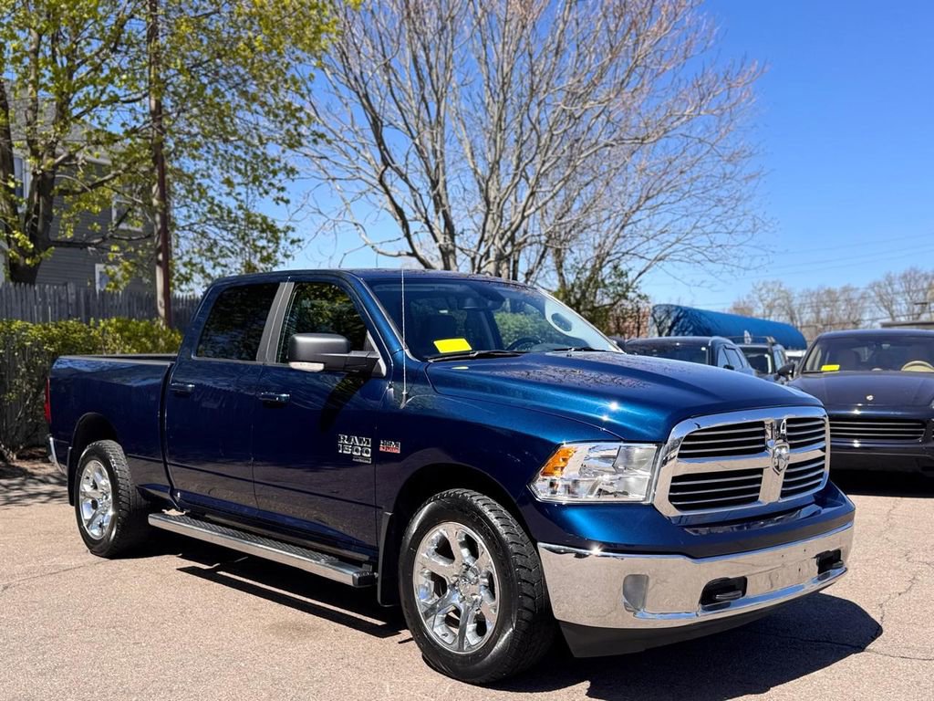 Used 2021 RAM 1500 Classic SLT w/ SLT Plus D￩cor Group AWD/4WD image 8