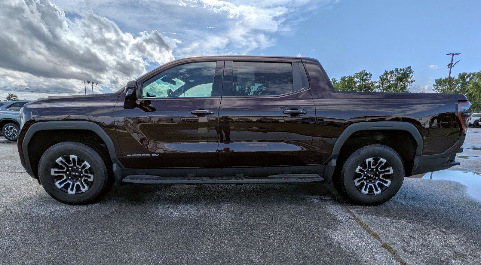 Used 2026 GMC Sierra EV Elevation AWD/4WD image 6