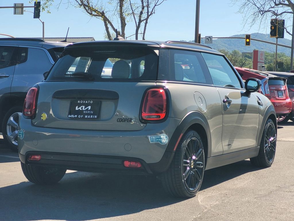 Used 2022 MINI Cooper SE image 5