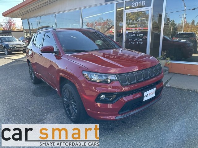 Used 2022 Jeep Compass Limited image 1