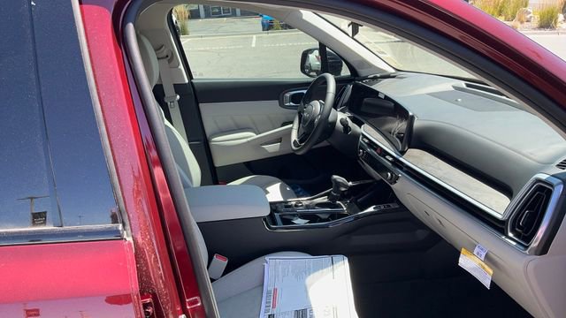 New 2025 Kia Sorento SX AWD/4WD image 18