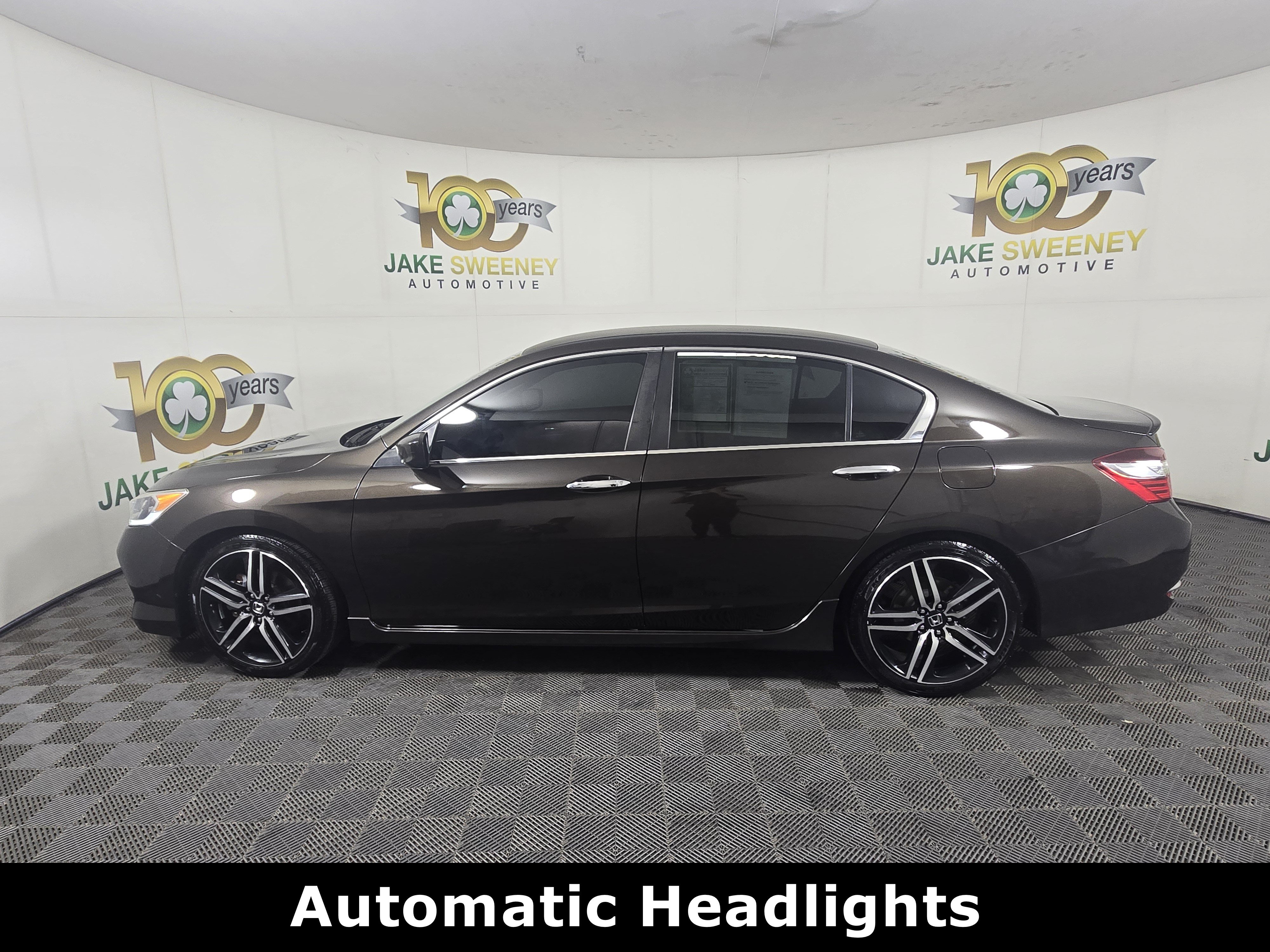 Used 2016 Honda Accord Sport image 6