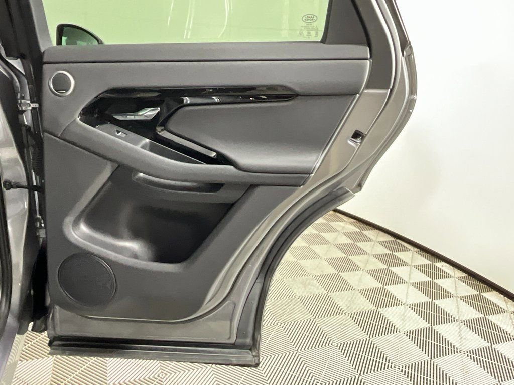 Used 2025 Land Rover Range Rover Evoque S image 24