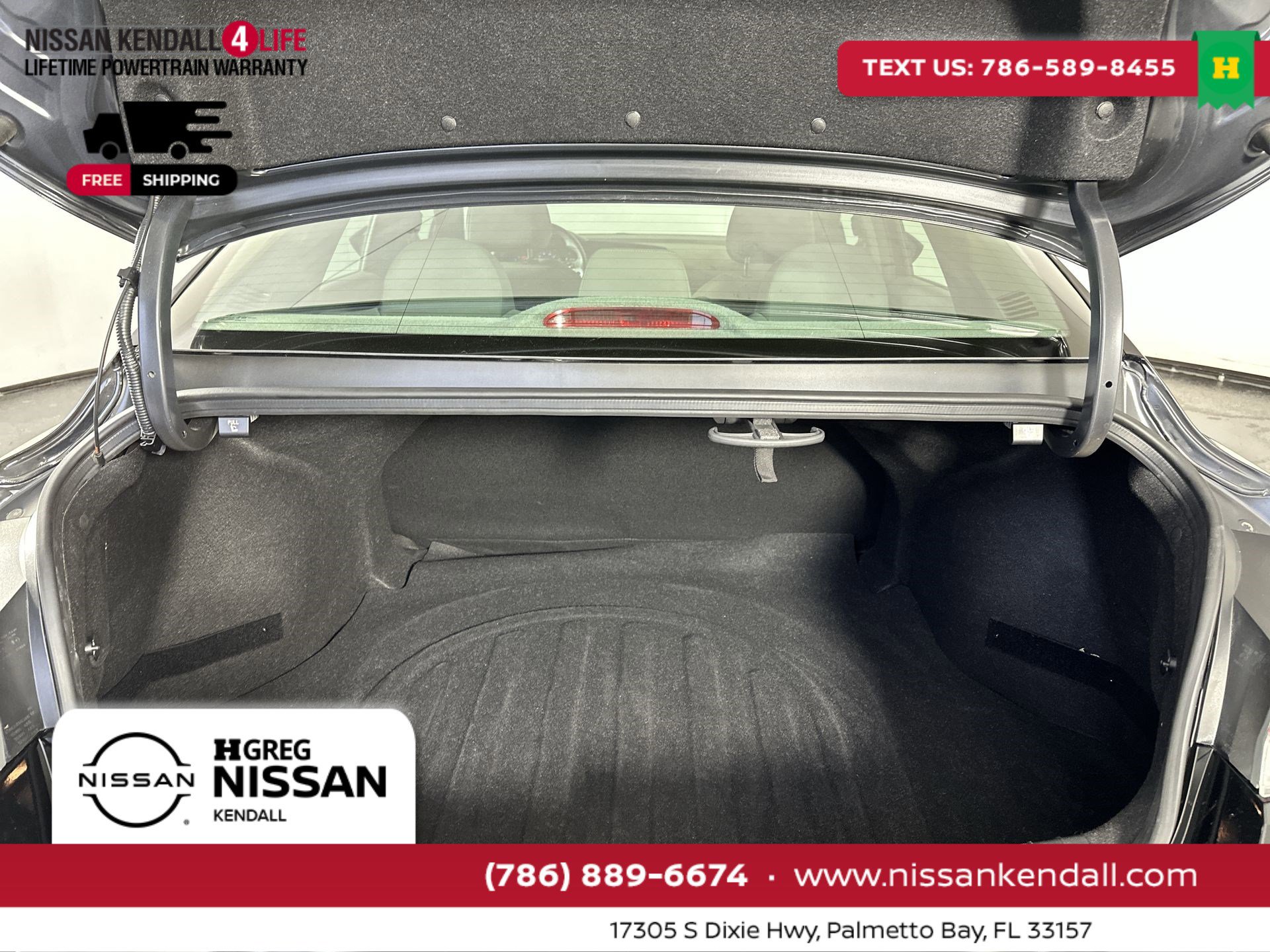 Used 2023 Hyundai Elantra SEL w/ Preferred Accessory Package image 29