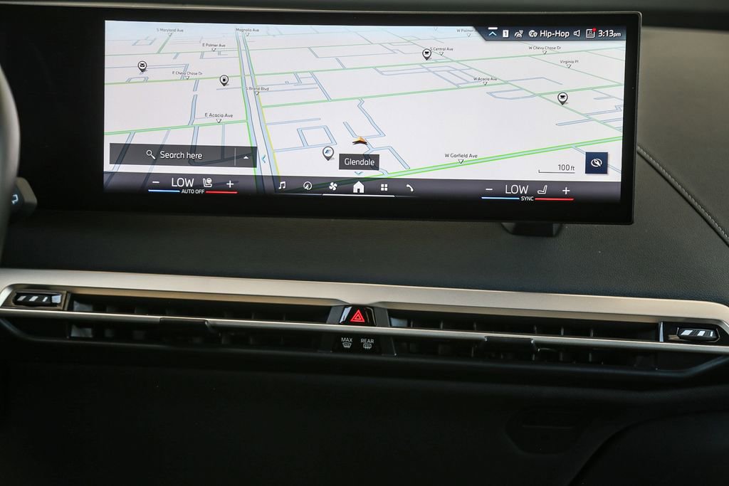 Used 2025 BMW iX xDrive50 image 10